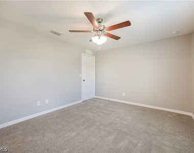 2604 56th Street W - Photo Thumbnail 6