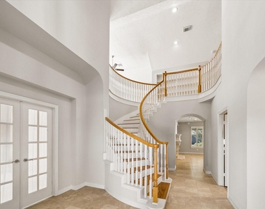 5923 Serrano Terrace Lane - Photo Thumbnail 6