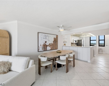 320 Seaview Court - Photo Thumbnail 13