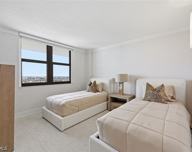 320 Seaview Court - Photo Thumbnail 21