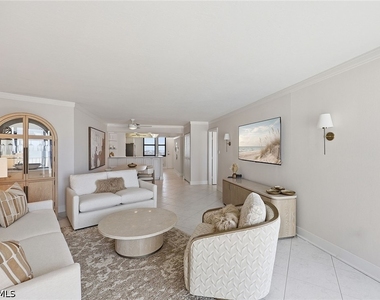 320 Seaview Court - Photo Thumbnail 11