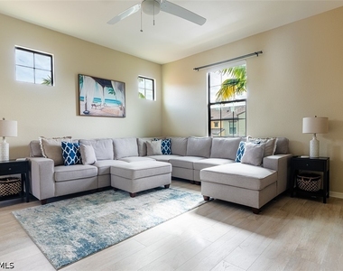 9077 Capistrano Street N - Photo Thumbnail 16