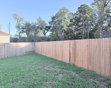 8011 Heroes Hall Drive - Photo Thumbnail 19