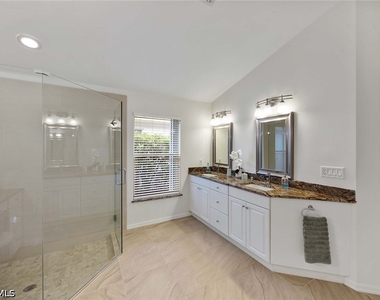 8468 Indian Wells Way - Photo Thumbnail 20