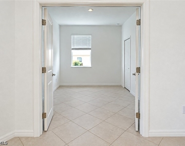 2588 Vine Avenue - Photo Thumbnail 13