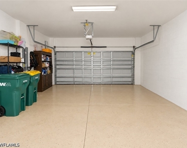 2588 Vine Avenue - Photo Thumbnail 16
