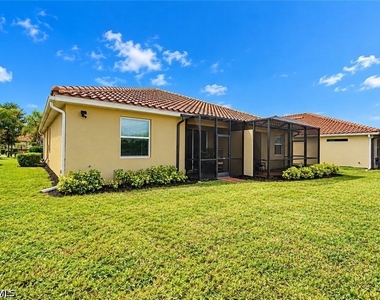 2588 Vine Avenue - Photo Thumbnail 17