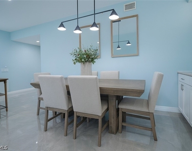 1320 Henley Street - Photo Thumbnail 5