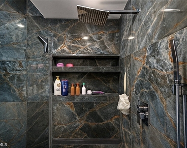 1320 Henley Street - Photo Thumbnail 16