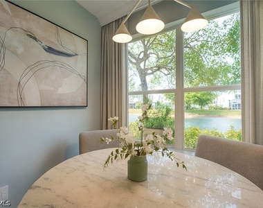 1320 Henley Street - Photo Thumbnail 10