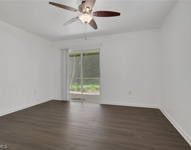 3180 Seasons Way - Photo Thumbnail 9