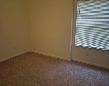 2735 Orchard Creek Lane - Photo Thumbnail 13