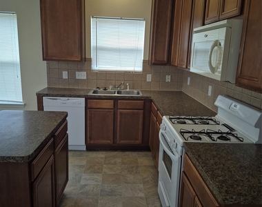 2735 Orchard Creek Lane - Photo Thumbnail 6