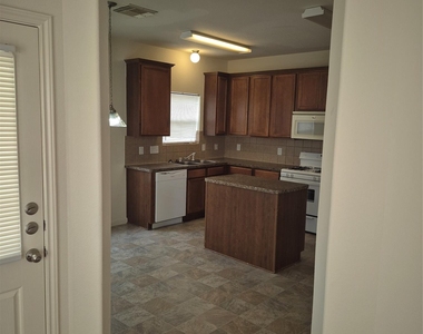 2735 Orchard Creek Lane - Photo Thumbnail 5
