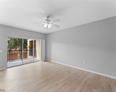 7905 Preserve Circle - Photo Thumbnail 2