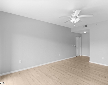 7905 Preserve Circle - Photo Thumbnail 1