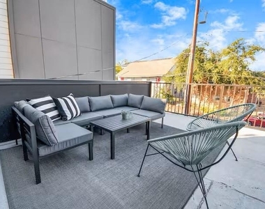 2520 Rosalie Street - Photo Thumbnail 36