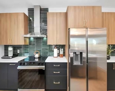 2520 Rosalie Street - Photo Thumbnail 22