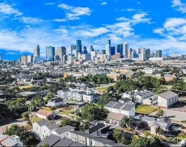 2520 Rosalie Street - Photo Thumbnail 49