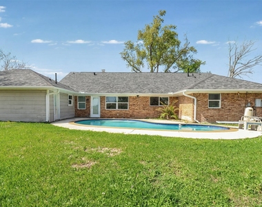 1310 El Dorado Boulevard - Photo Thumbnail 21