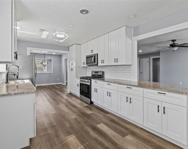 1310 El Dorado Boulevard - Photo Thumbnail 7