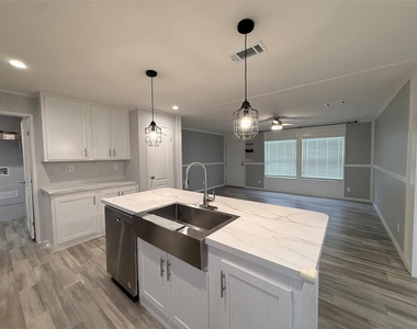 261 Road 5609 - Photo Thumbnail 11
