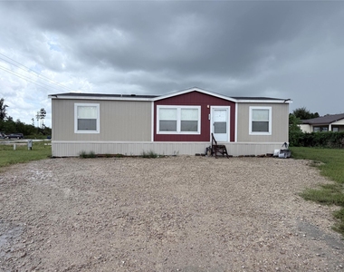 261 Road 5609 - Photo Thumbnail 3