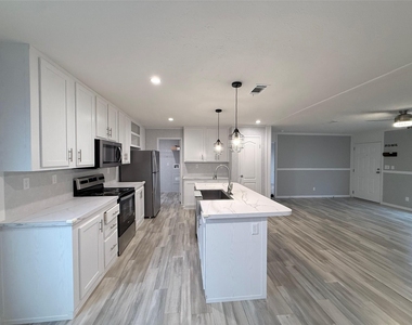 261 Road 5609 - Photo Thumbnail 13