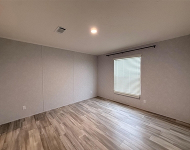 261 Road 5609 - Photo Thumbnail 18