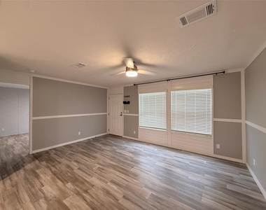 261 Road 5609 - Photo Thumbnail 9