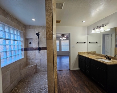 2205 Sugar Hill Drive - Photo Thumbnail 16
