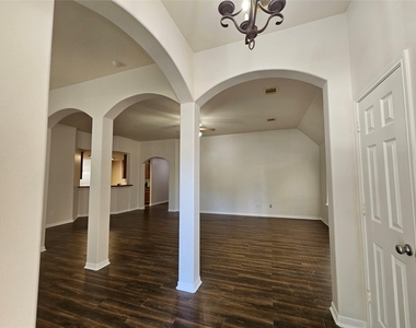 2205 Sugar Hill Drive - Photo Thumbnail 29