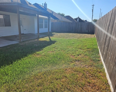 2205 Sugar Hill Drive - Photo Thumbnail 25