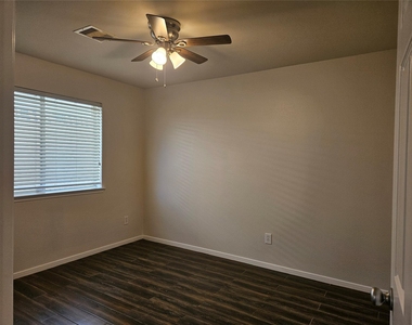 2205 Sugar Hill Drive - Photo Thumbnail 19