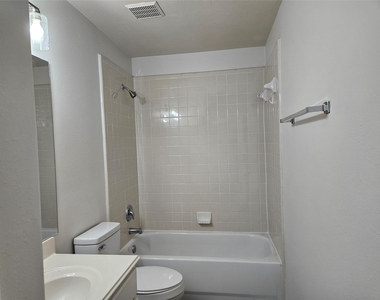 2205 Sugar Hill Drive - Photo Thumbnail 22