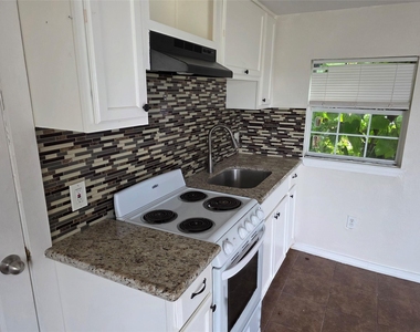 114 Canton Street - Photo Thumbnail 2