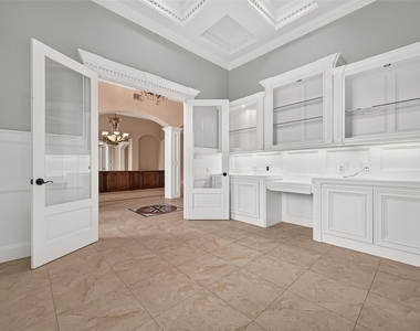 4011 Westerdale Drive - Photo Thumbnail 8