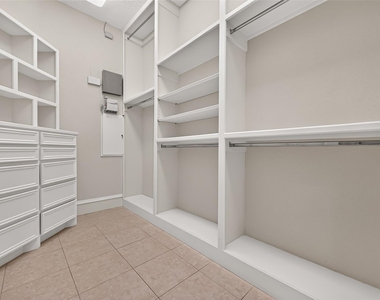 4011 Westerdale Drive - Photo Thumbnail 25