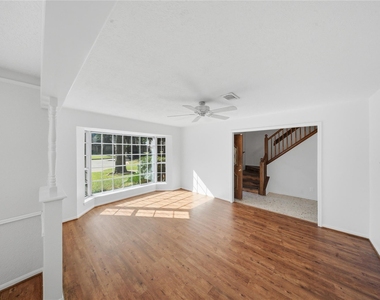 12806 Forest Meadow Drive - Photo Thumbnail 6