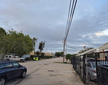 8710 Daffodil Street - Photo Thumbnail 7