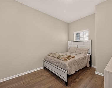 6402 Autumn Equinox Drive - Photo Thumbnail 16