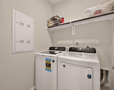 6402 Autumn Equinox Drive - Photo Thumbnail 9