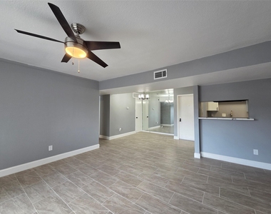 8421 Hearth Drive - Photo Thumbnail 5
