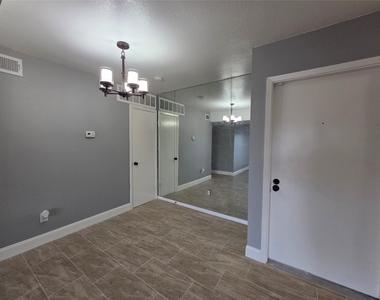 8421 Hearth Drive - Photo Thumbnail 3