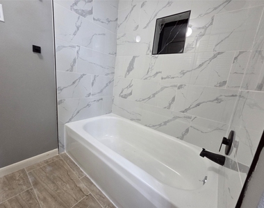 8421 Hearth Drive - Photo Thumbnail 25