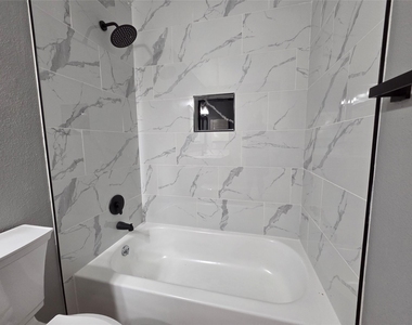 8421 Hearth Drive - Photo Thumbnail 18