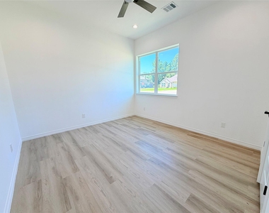 304 Road 6614 - Photo Thumbnail 24