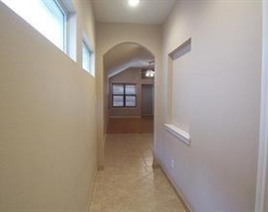 18919 Candlelight Crescent Road - Photo Thumbnail 1