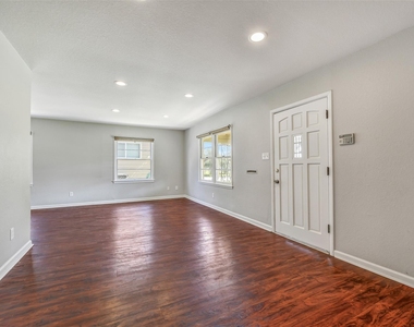 4727 Clay Street - Photo Thumbnail 6