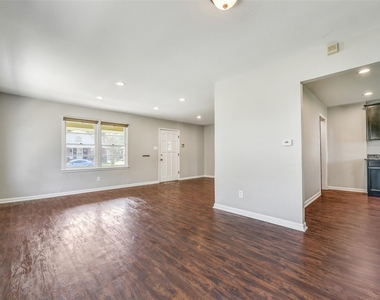 4727 Clay Street - Photo Thumbnail 7